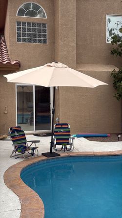 New/Tommy Bahama Beach Chairs Set of 2