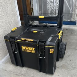 New Dewalt Thought System 2.0 Dolly Tool Box