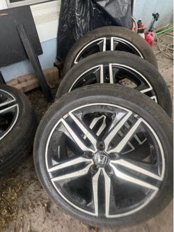 rim and tyre 245/45/20