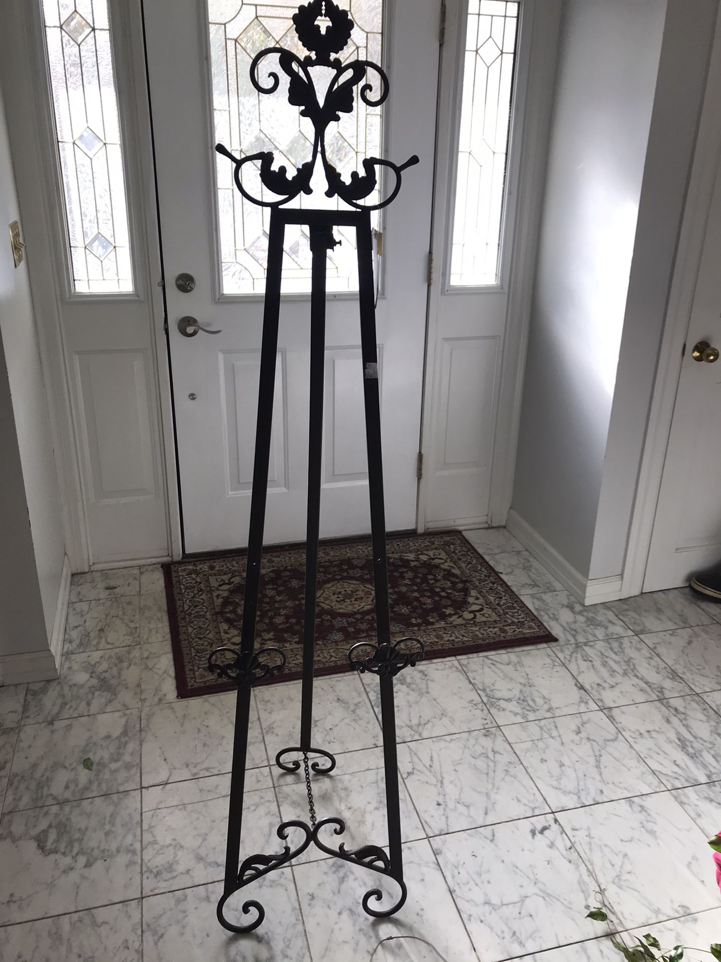 Metal easel