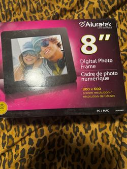 Digital photo frame