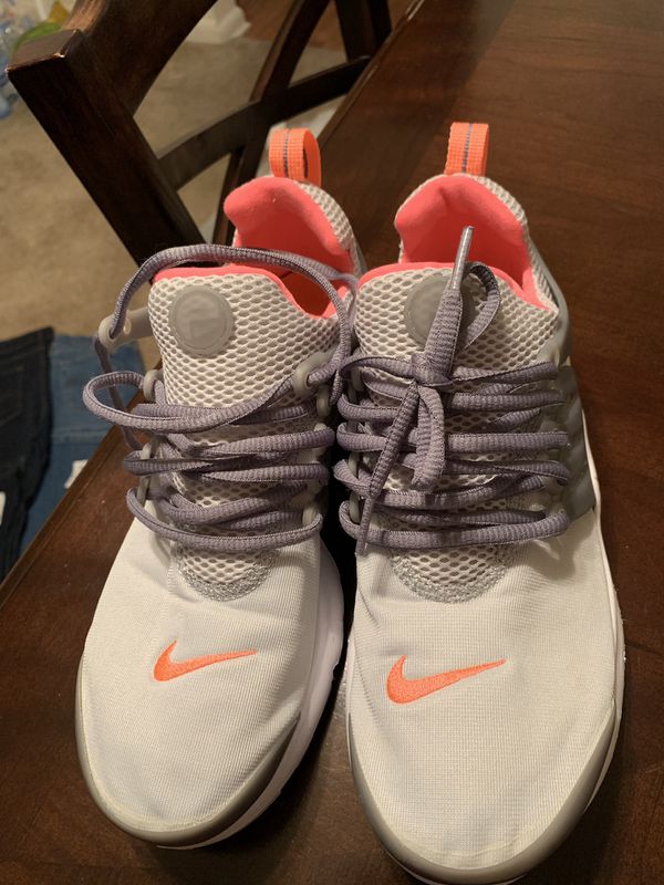 Nike -peach and grey ,size 7y $20. Air max purple size 8 women $25 ...
