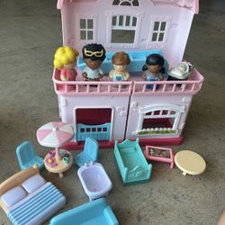 Doll House Playhouse Set 