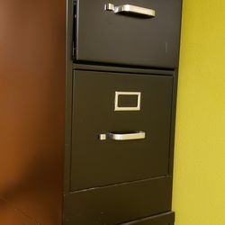 2 And 4 Drawer Metal File Cabinets