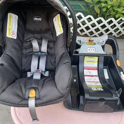 Car seat For Newborn  ( Chico) 