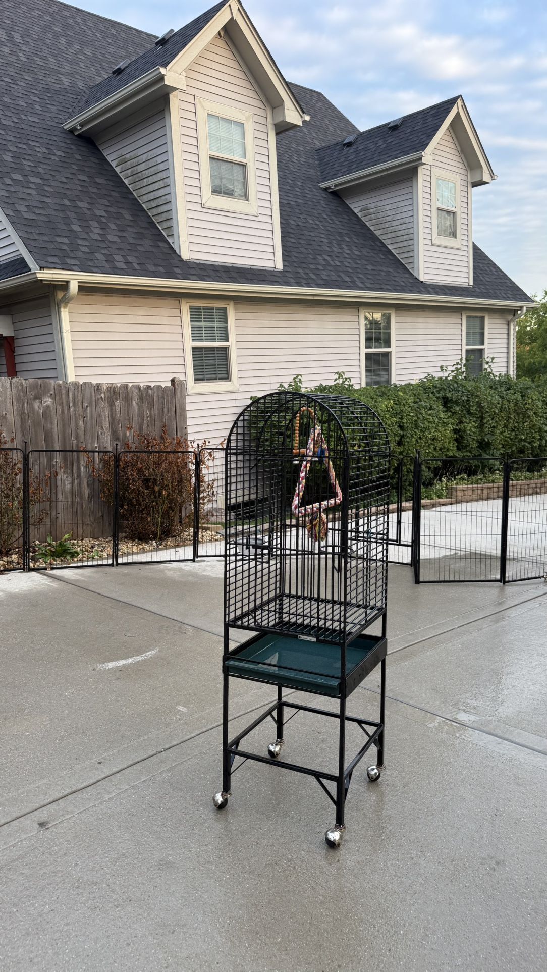 Wheeled California Cages Co. For  Birds. 