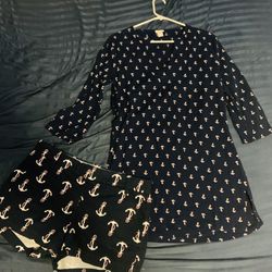 New J Crew Clothing Set .  Tunic  Size Small And Chino Shorts Size 4 .  In Navy Anchor Pattern 