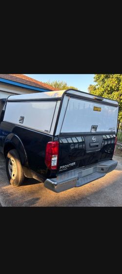 Nissan frontier 6 foot bed cover
