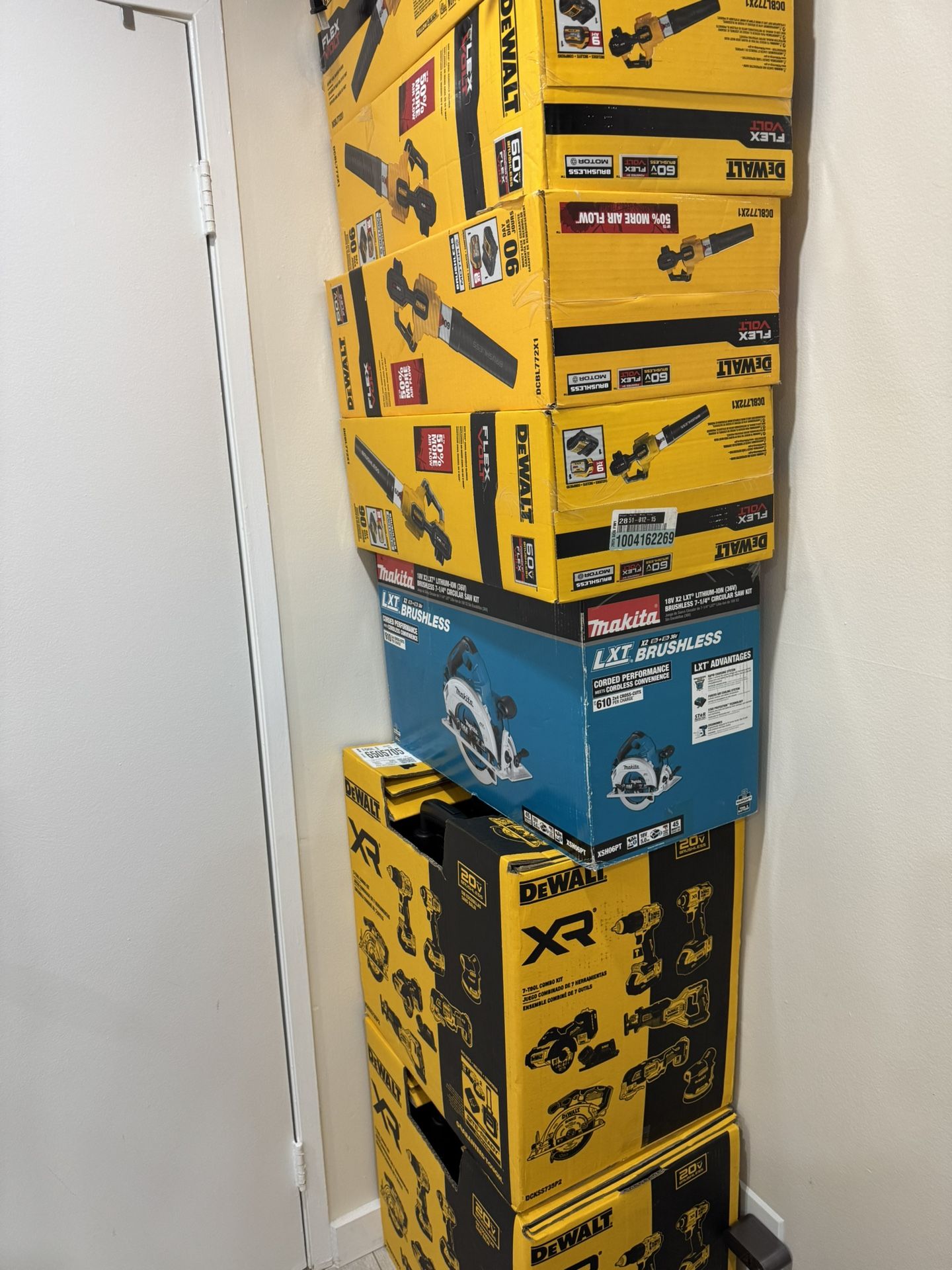 Dewalt & Milwaukee