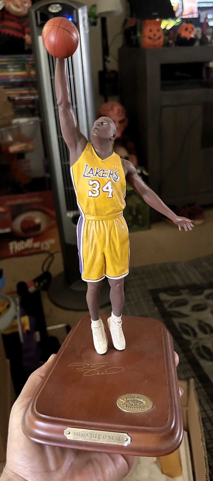 THE DANBURY MINT SHAQ STATUE