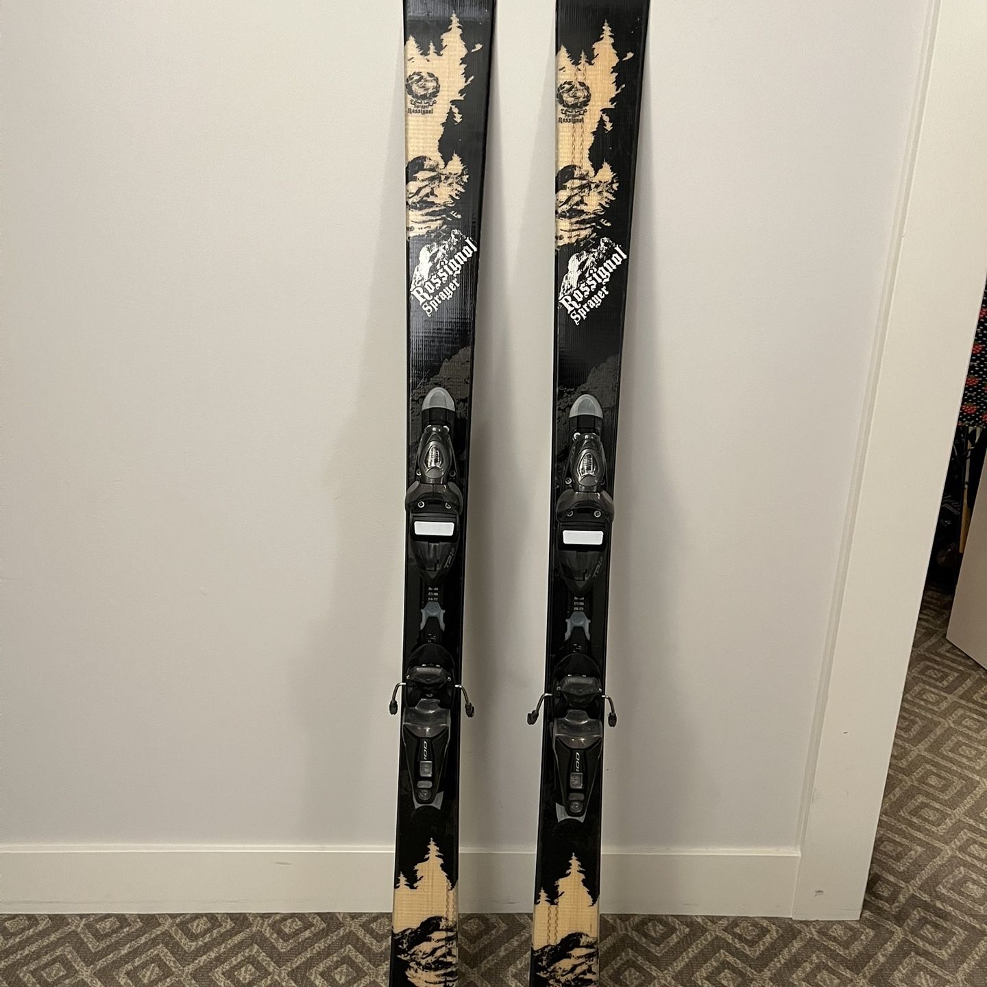 Rossignol Sprayer Skis 158cm + bindings for Sale in Mercer Island