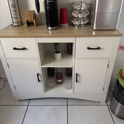 Coffee Table (MOVING SELL) 