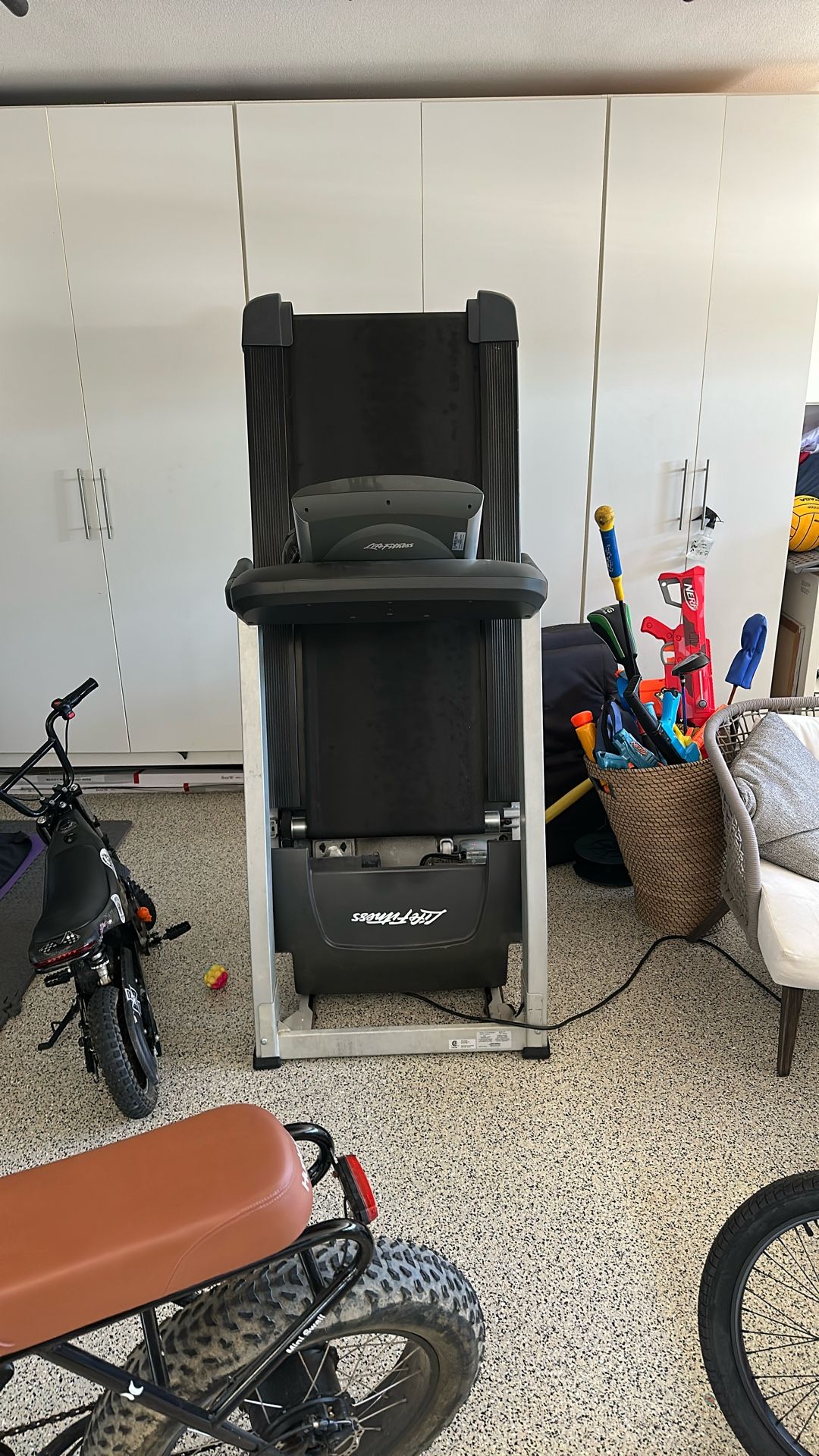 Free Working Treadmill 