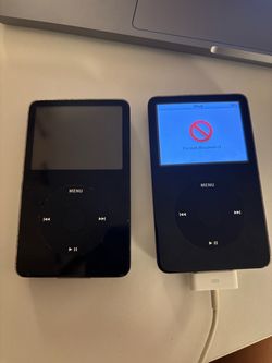 Apple iPod video 5gen 80gb  Black — Lot of 2