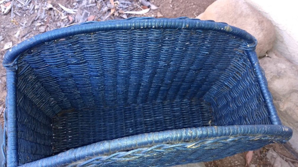 Wicker/Rattan Magazine Rack Or File Holder