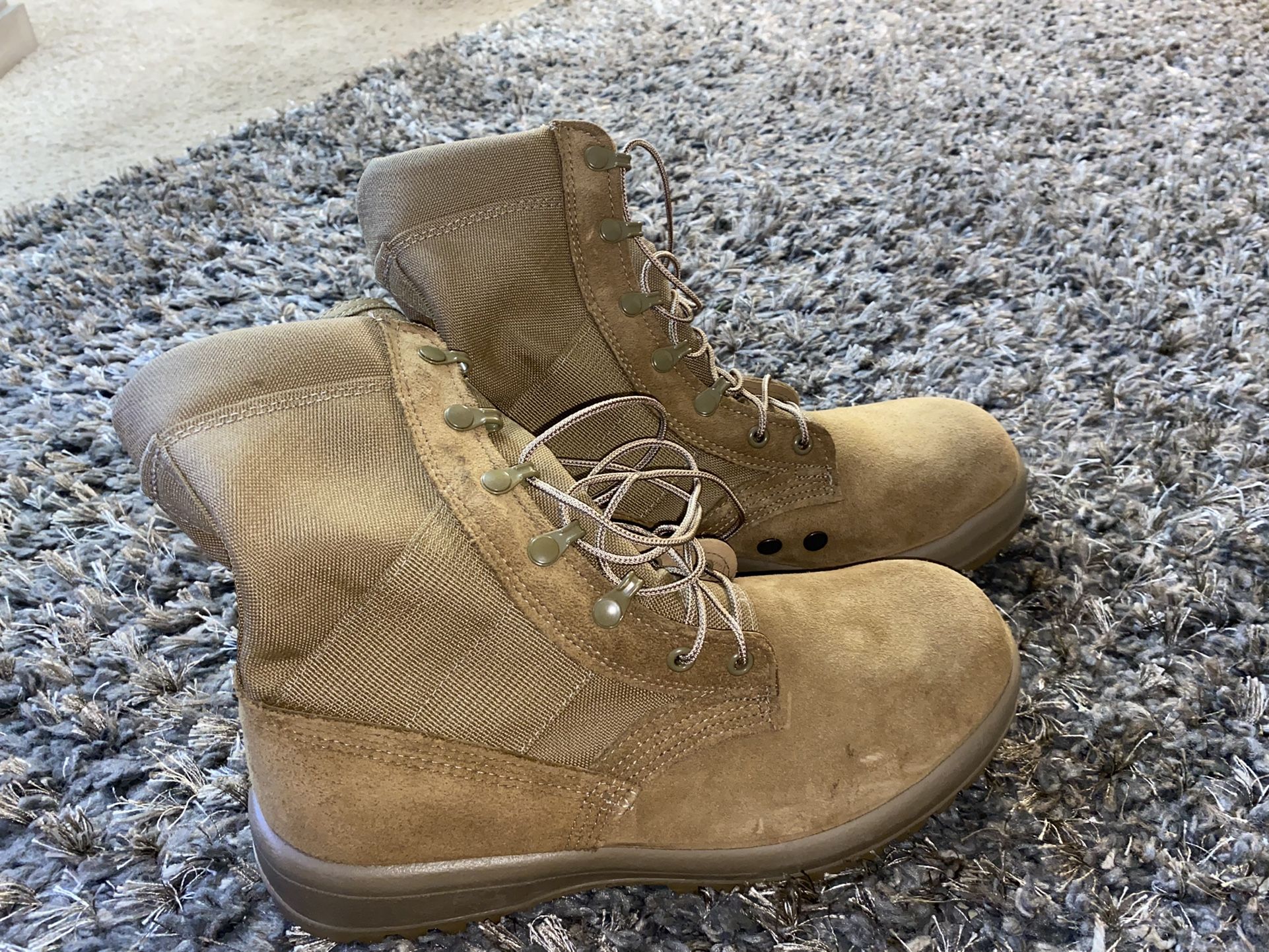 Vibram Military Boots  NEW 8 1/2 W