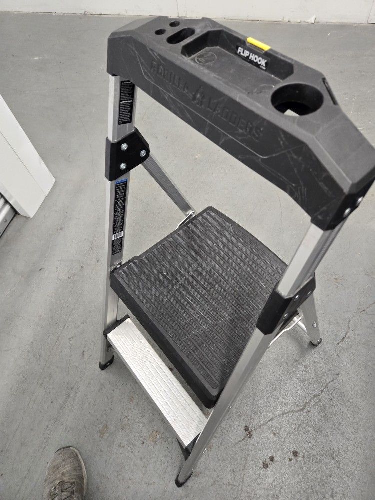 Gorilla Step Stool