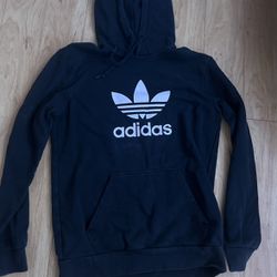 Basic Adidas Small black hoodie