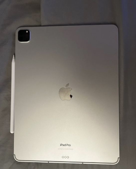 ATT iPad Pro 12.9 6th Generation