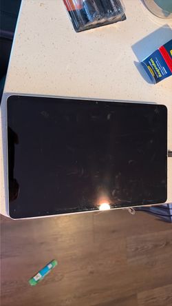 Samsung galaxy s8 tablet with stylus WiFi case included