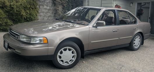 1989 Nissan Maxima