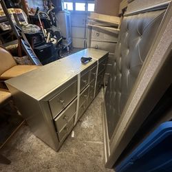 Full-Size Bedroom Set – Great Deal!