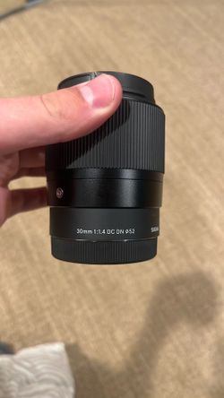 Sigma 30mm f1.4 Sony e mount