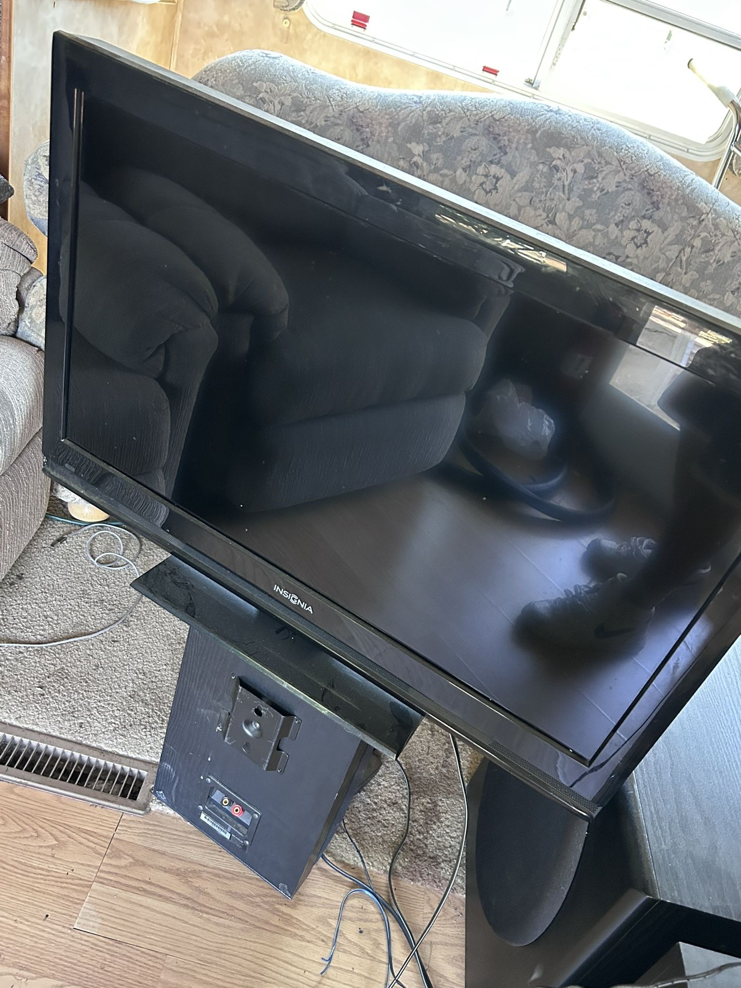 Insignia Tv 30 Inch