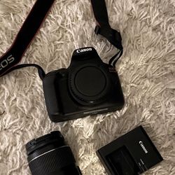 Canon ds 126 741-Two Lens