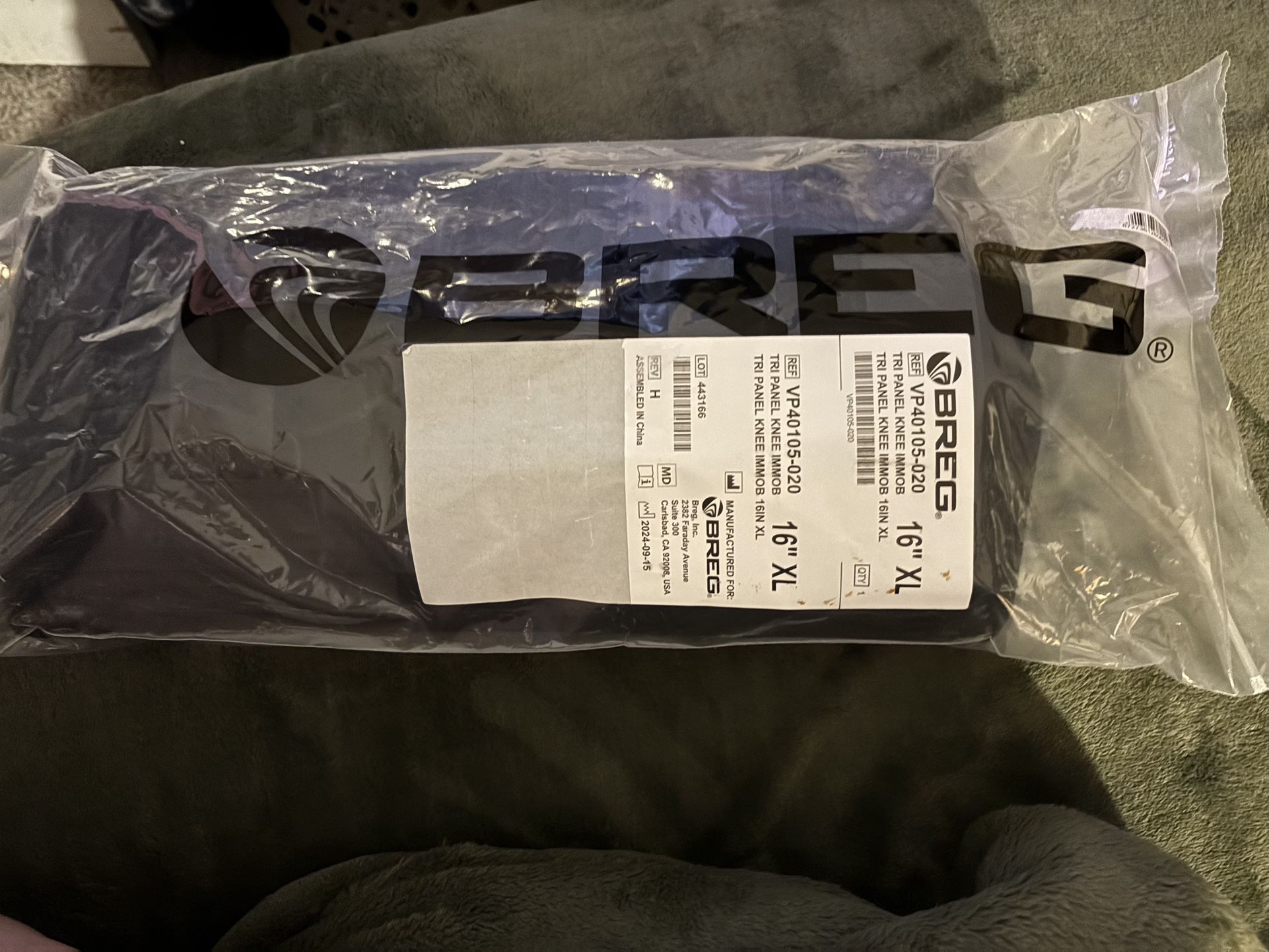 Breg Tri- Panel Knee Immobilized