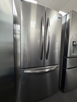 Refrigerator 3 doors 30” width