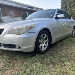 2004 BMW 525i 