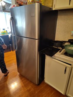 Refrigerator Frigidaire in excellent working condition