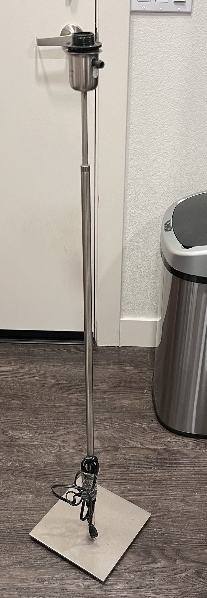 Simple Silver Lamp Post
