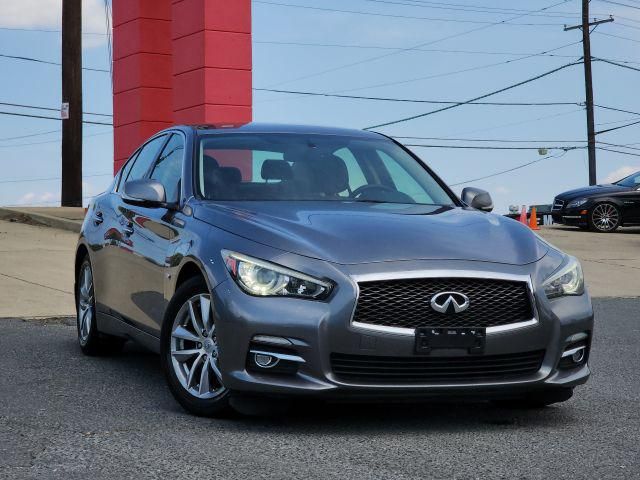 2016 INFINITI Q50