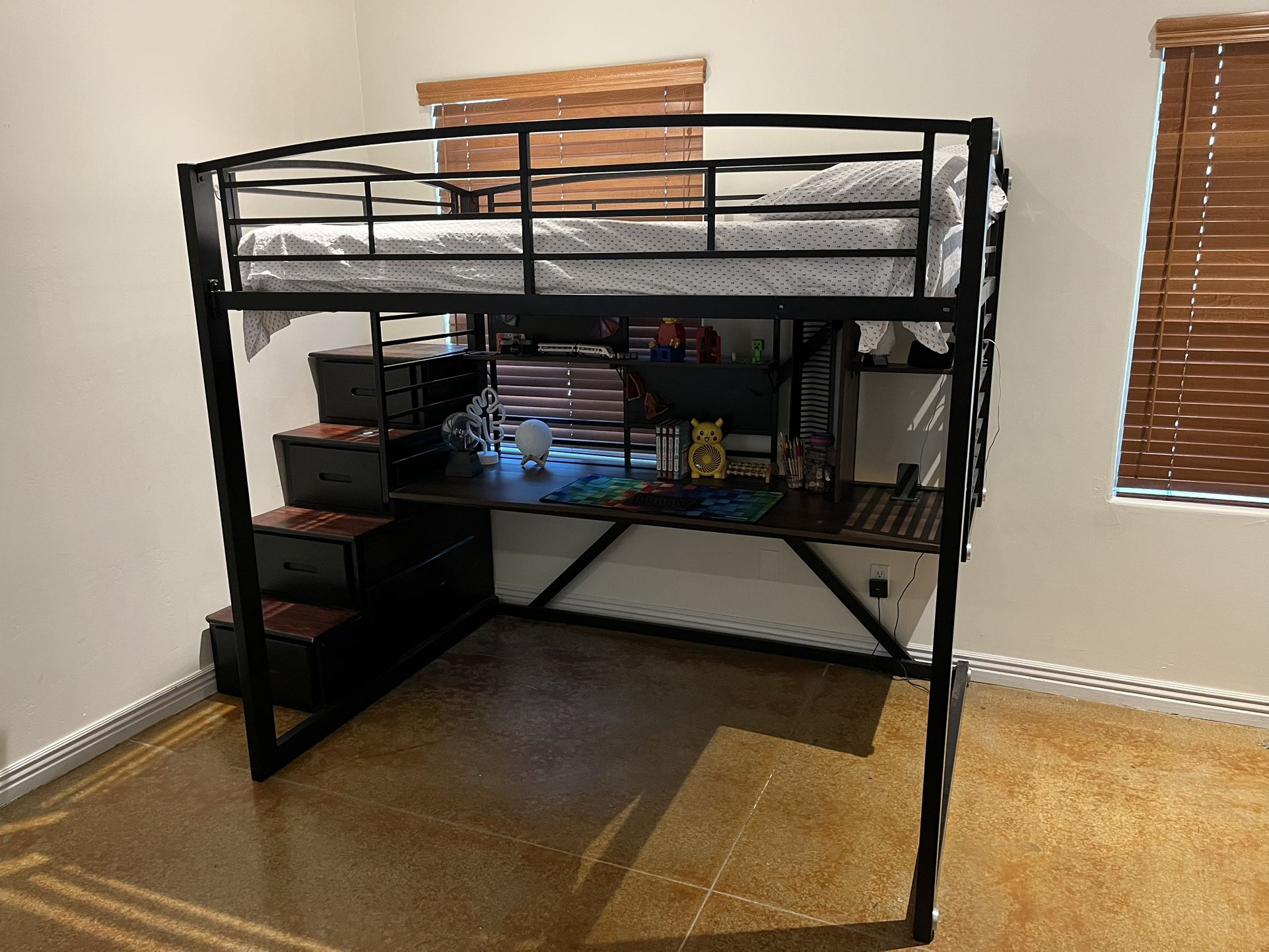 Kid Bed With Desk And New Full Size Mattress