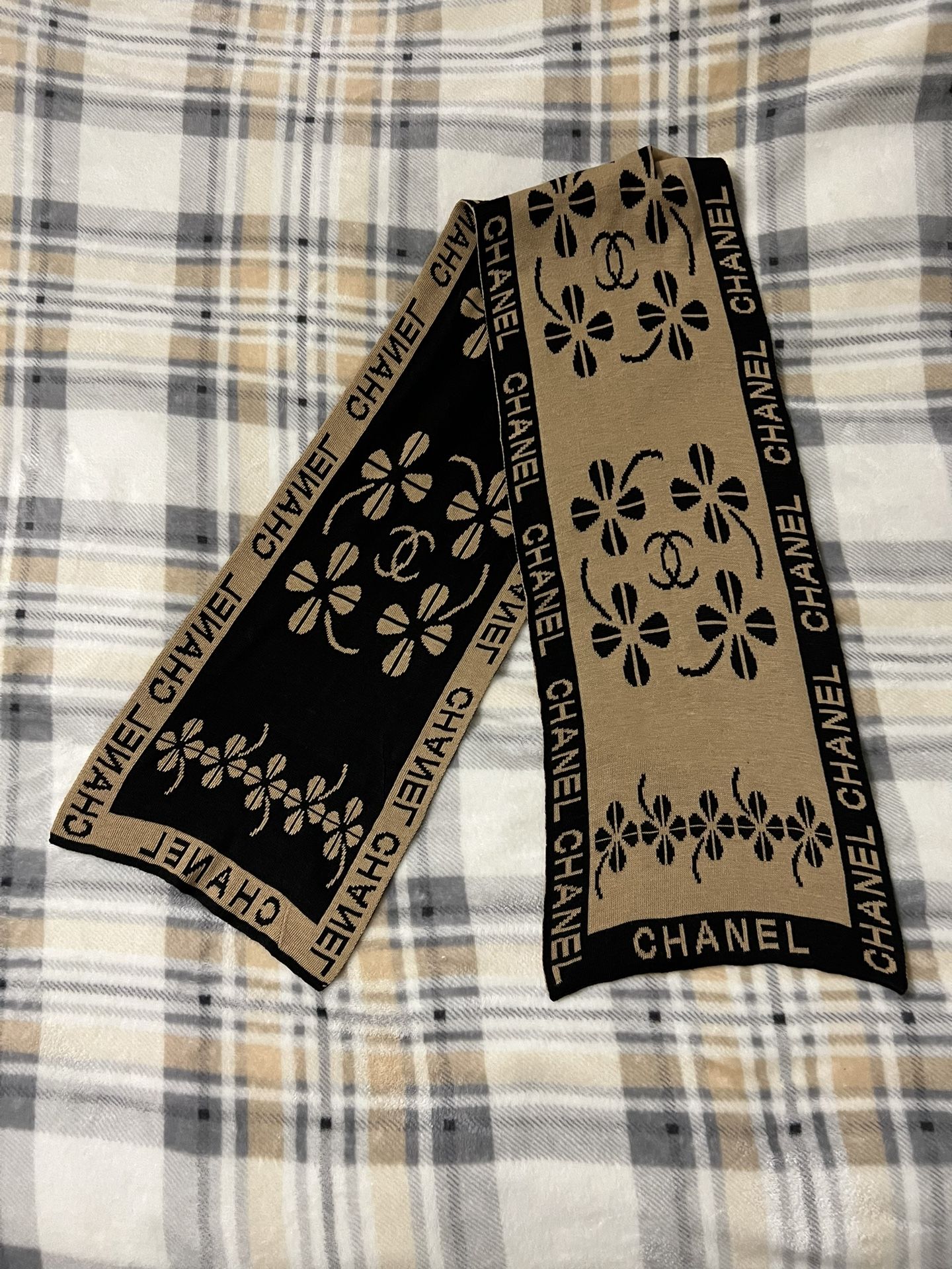 CHANEL Interlocking CC Multicolor Shawl 