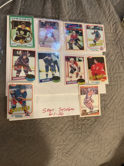 Vintage a hockey card lot. 10 cards including the Bobby Orr