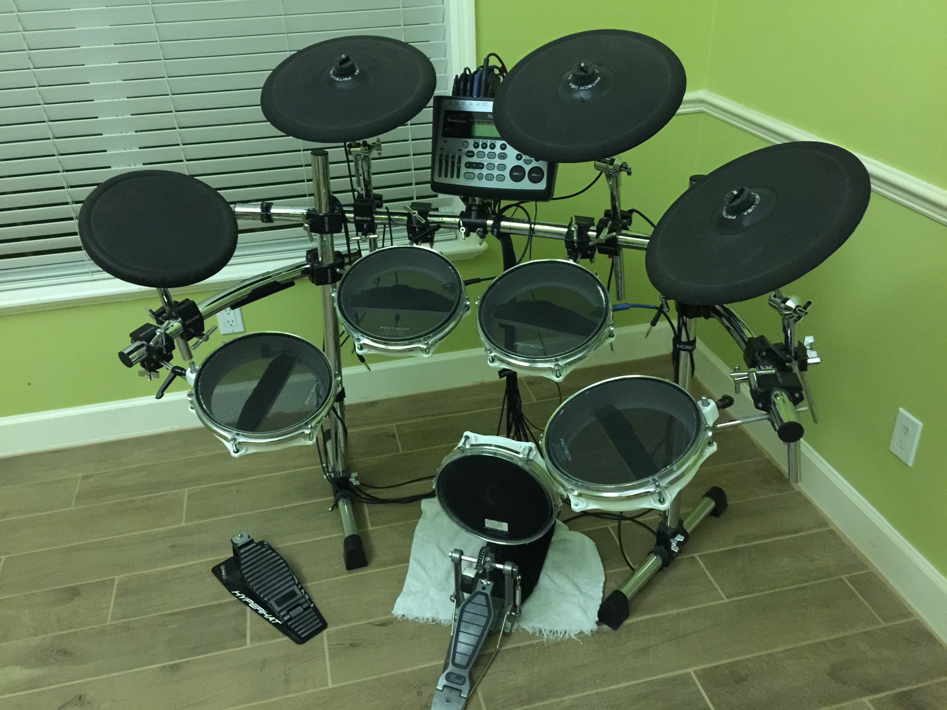 Electronic Drumset Pintech with Roland Module TD-8