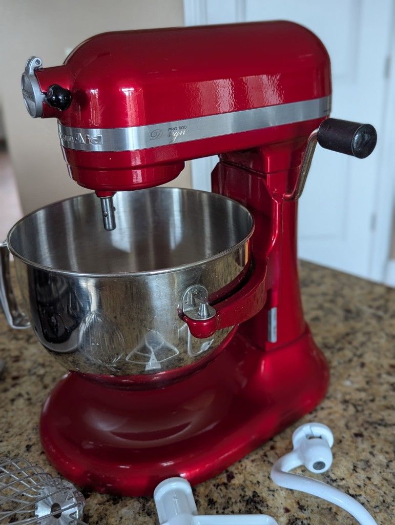 KitchenAid Professional 600 Design Series 6 qt Bowl Lift Mixer