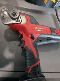 Milwaukee cable cutter