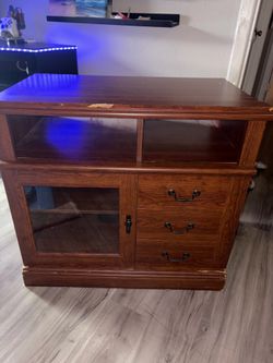 Tv stand