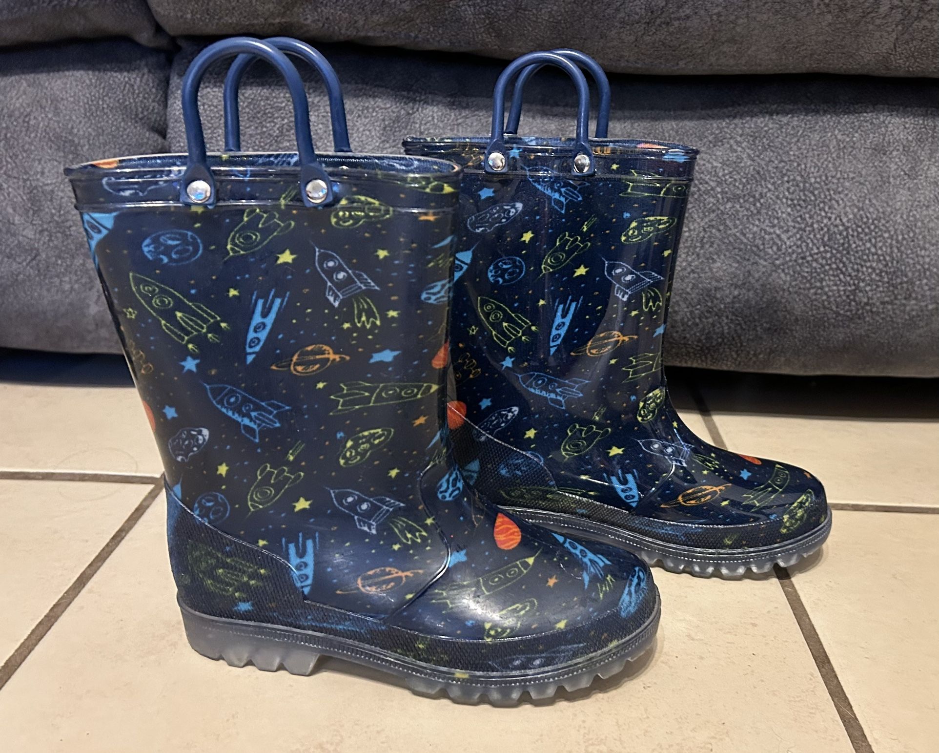 Outer Space Light Up Rain Boots Kid size 12