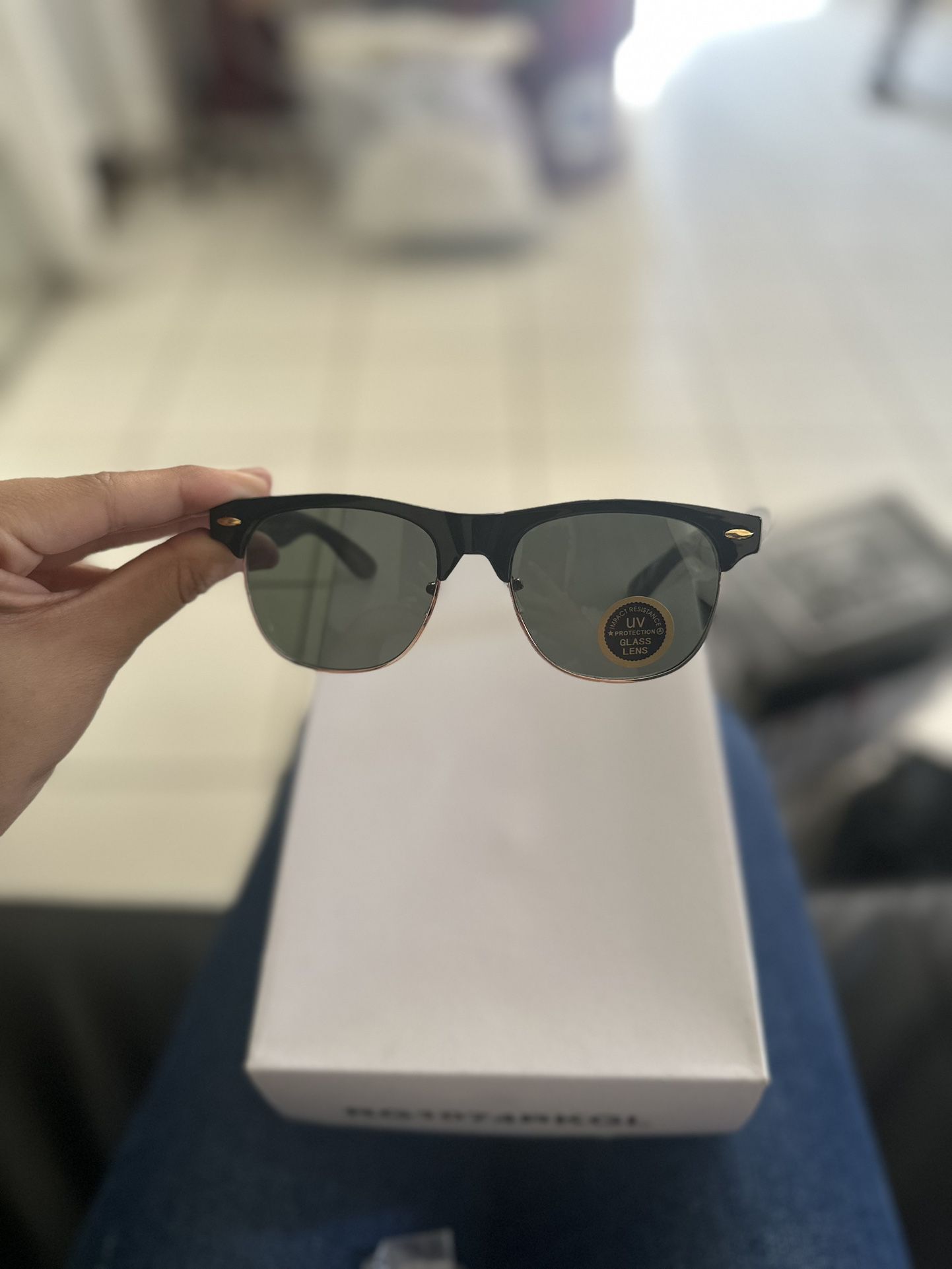 Men’s And Women’s Sunglasses 