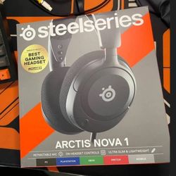 Steelseries Arctic Nova 1 Headphones