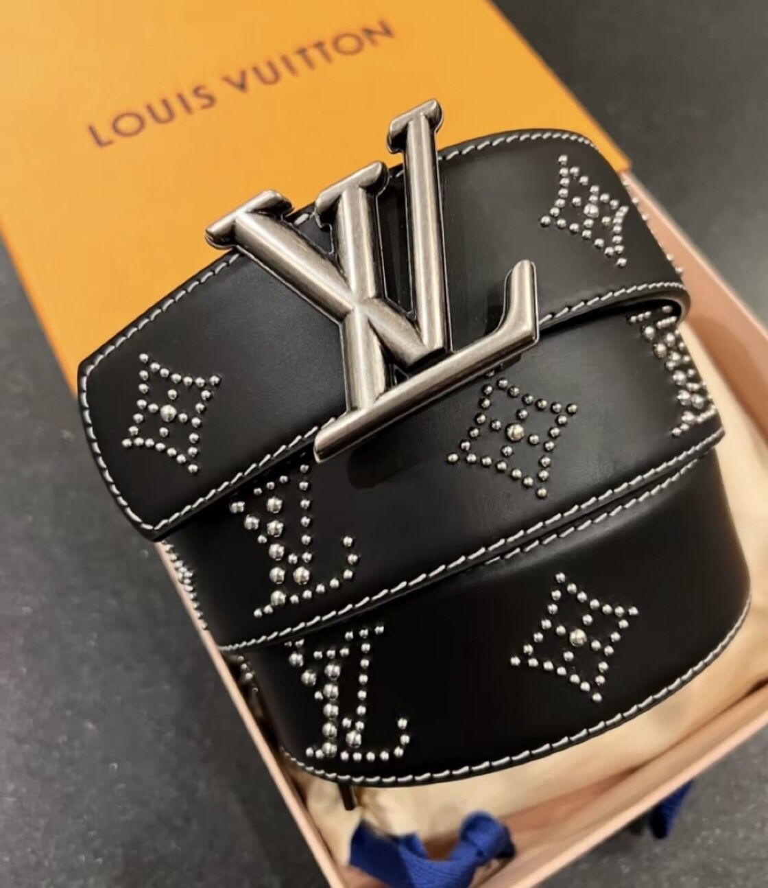 LOUIS VUITTON Brand Logo Leather Belt Men's Black Width 4CM(p603)