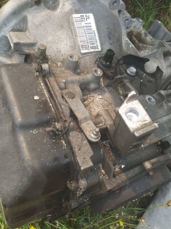 Chrysler town country 2014 transmission for sale for Sale in Shoreline