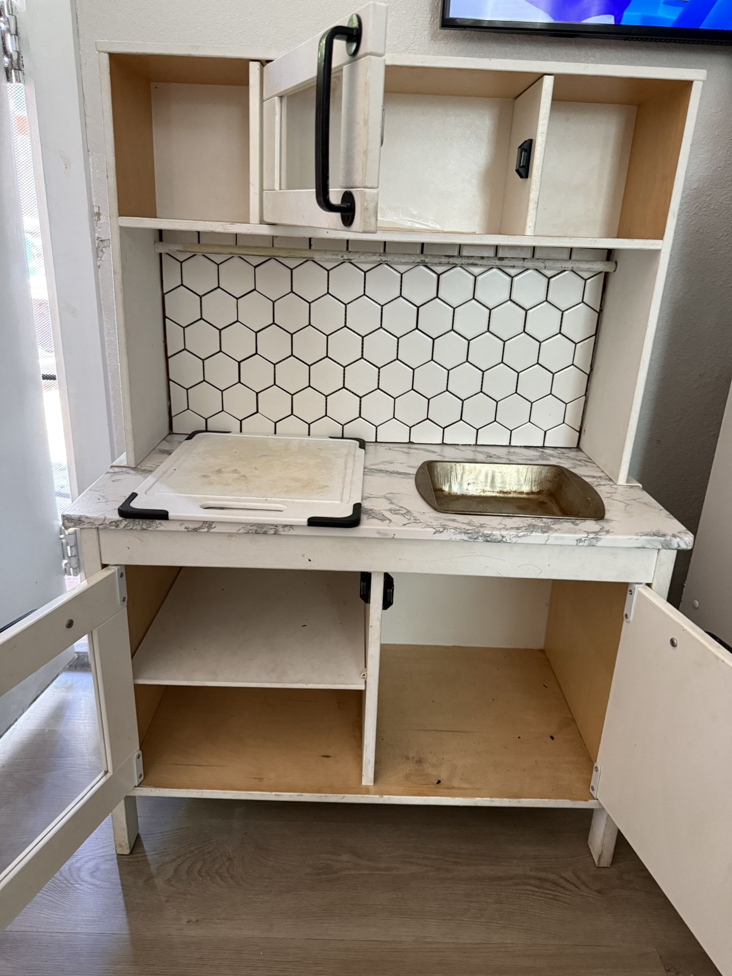 Play Kitchen 