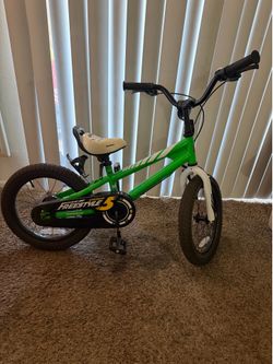RoyalBaby Freestyle 16-inch bike