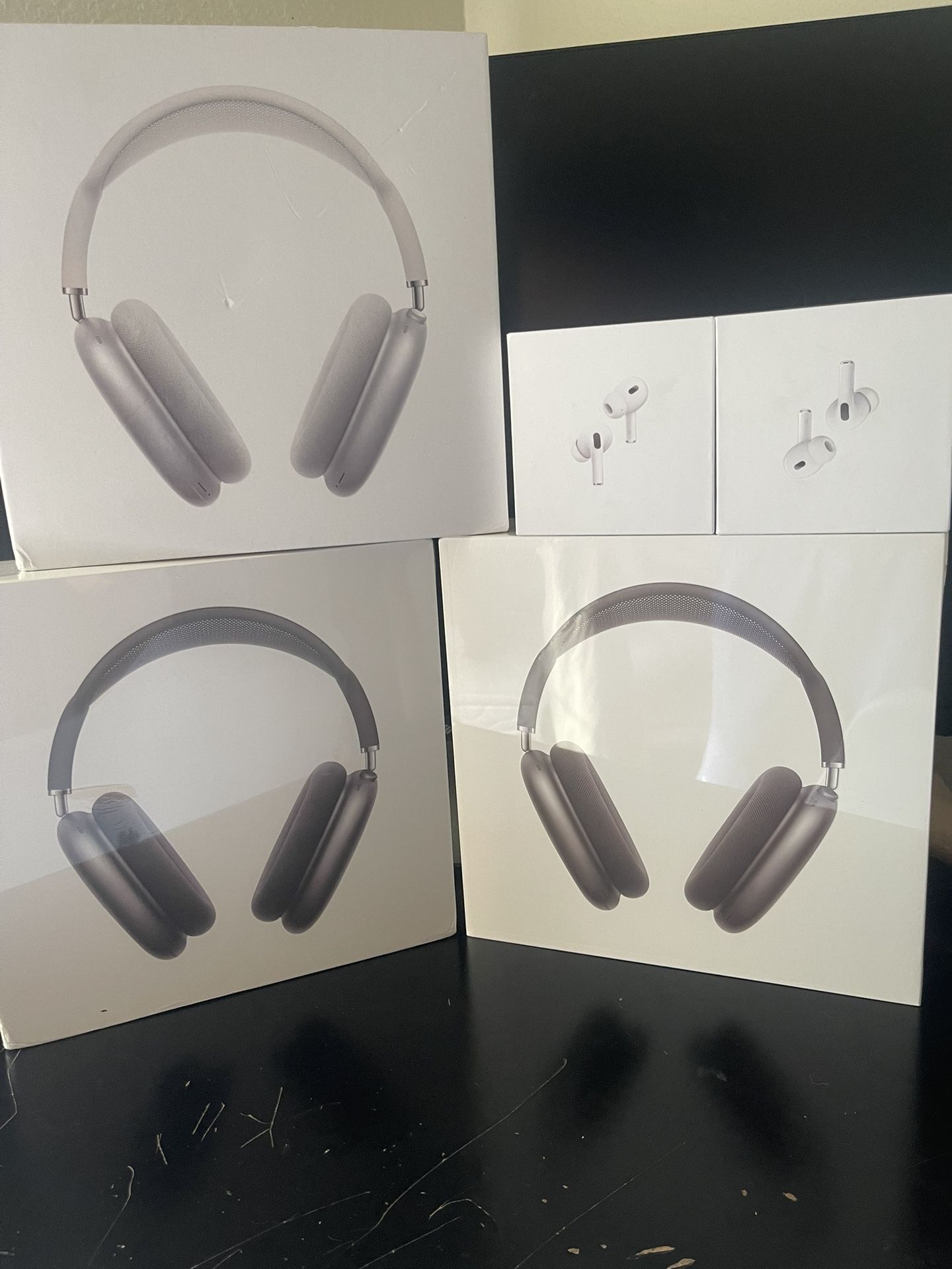BRAND NEW AIRPODS MAX